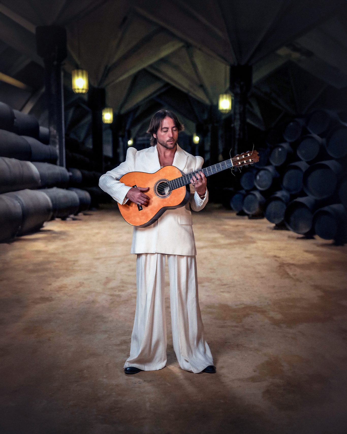 Paco Soto Paco Soto en el videoclip de su canción "Buleria de la Esperanza". Dirección creativa y artística, fotografía y video de Raúl Rosillo