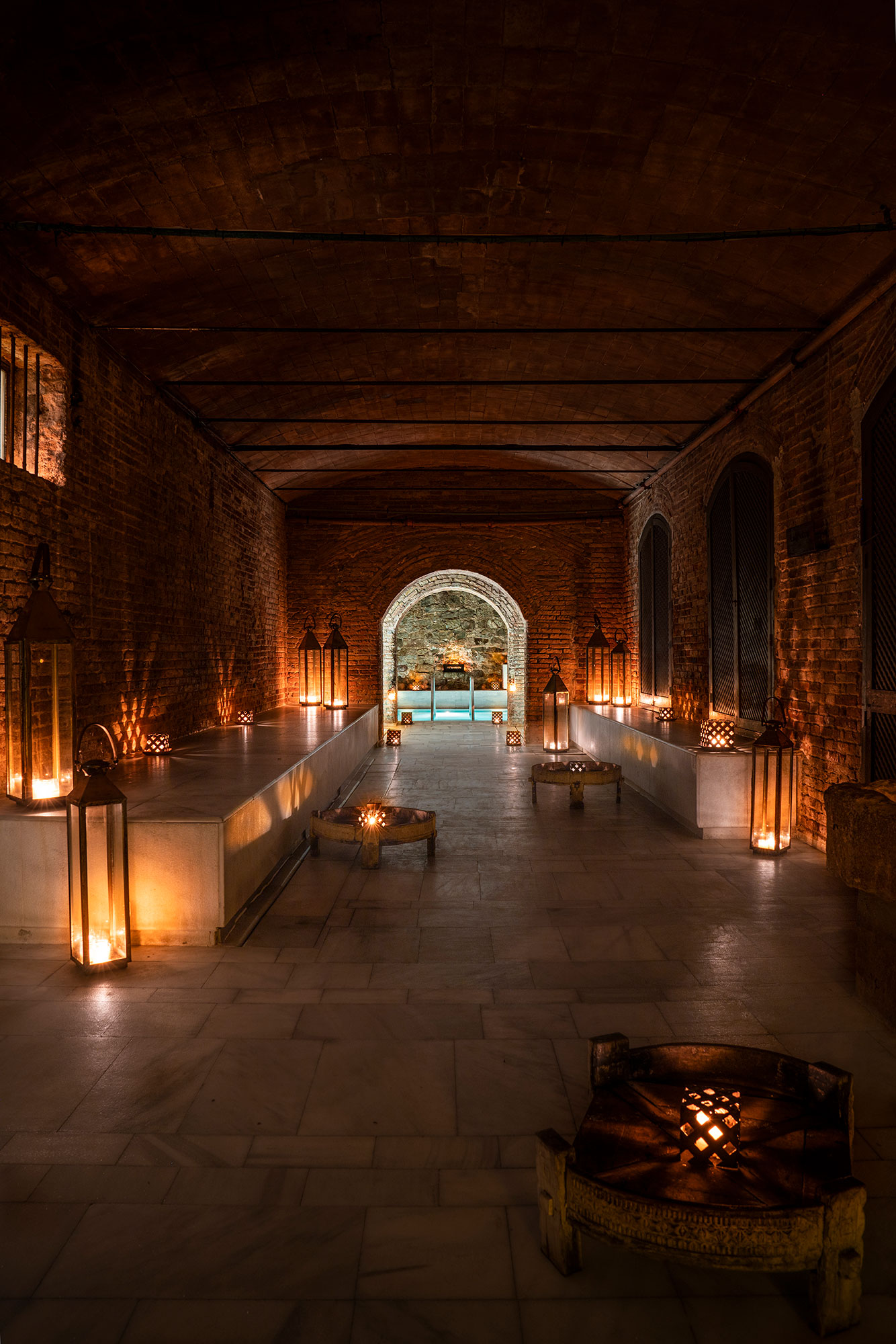 Aire Ancient Baths Creative and artistic direction, atmosphere design, and photographic and audiovisual production for AIRE Ancient Baths.