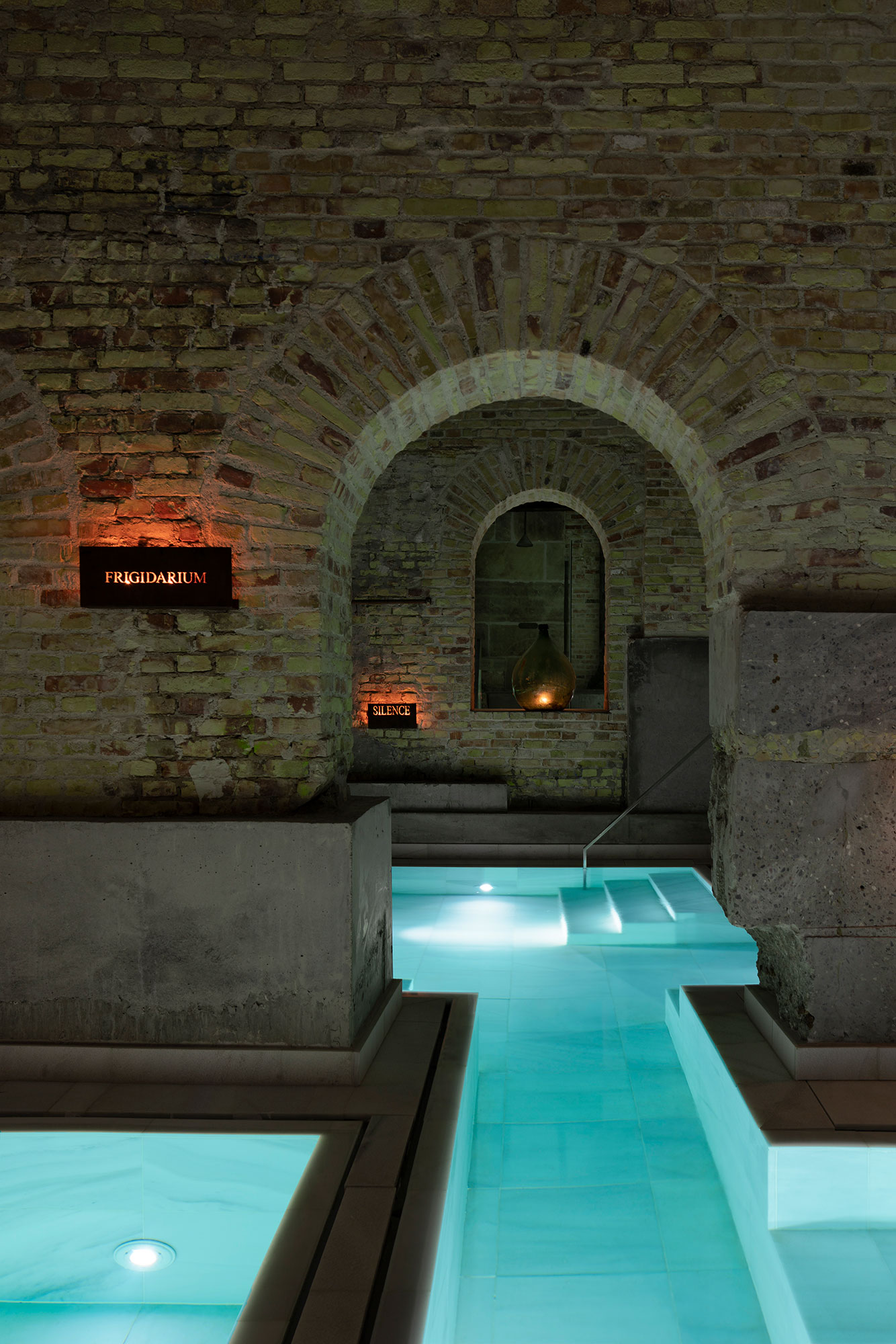 Aire Ancient Baths Creative and artistic direction, atmosphere design, and photographic and audiovisual production for AIRE Ancient Baths.