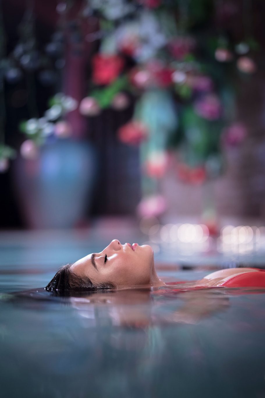 Make it Magical "Make it Magical" para Aire Ancient Baths. Dirección creativa y artística, Fotografía, dirección audiovisual y producción de Raul Rosillo