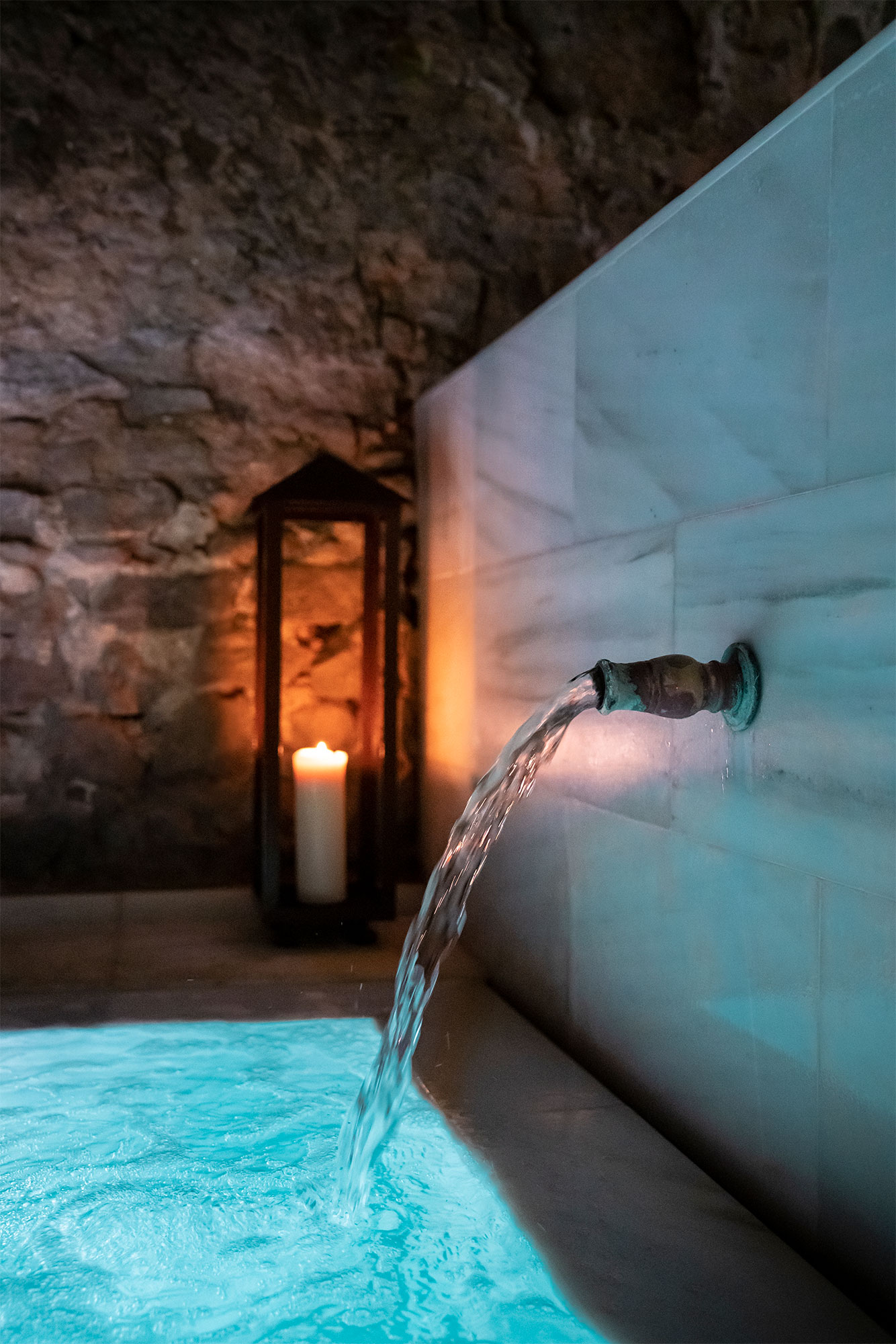 Aire Ancient Baths Creative and artistic direction, atmosphere design, and photographic and audiovisual production for AIRE Ancient Baths.
