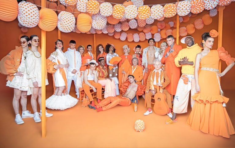 Eternamente Rives Campaign Eternamente Rives Campaign. Creative and Artistic Direction, Photography and Film by Raúl Rosillo.