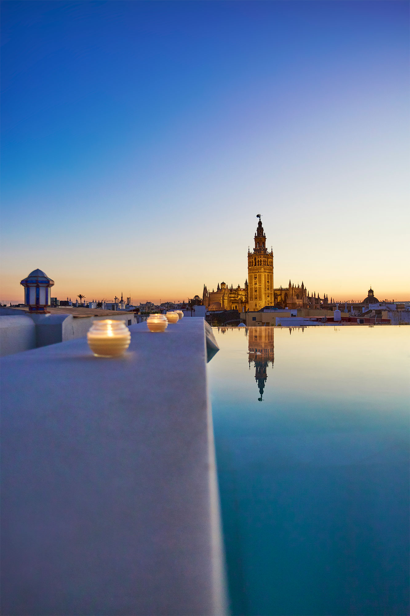 Aire Ancient Baths Creative and artistic direction, atmosphere design, and photographic and audiovisual production for AIRE Ancient Baths.