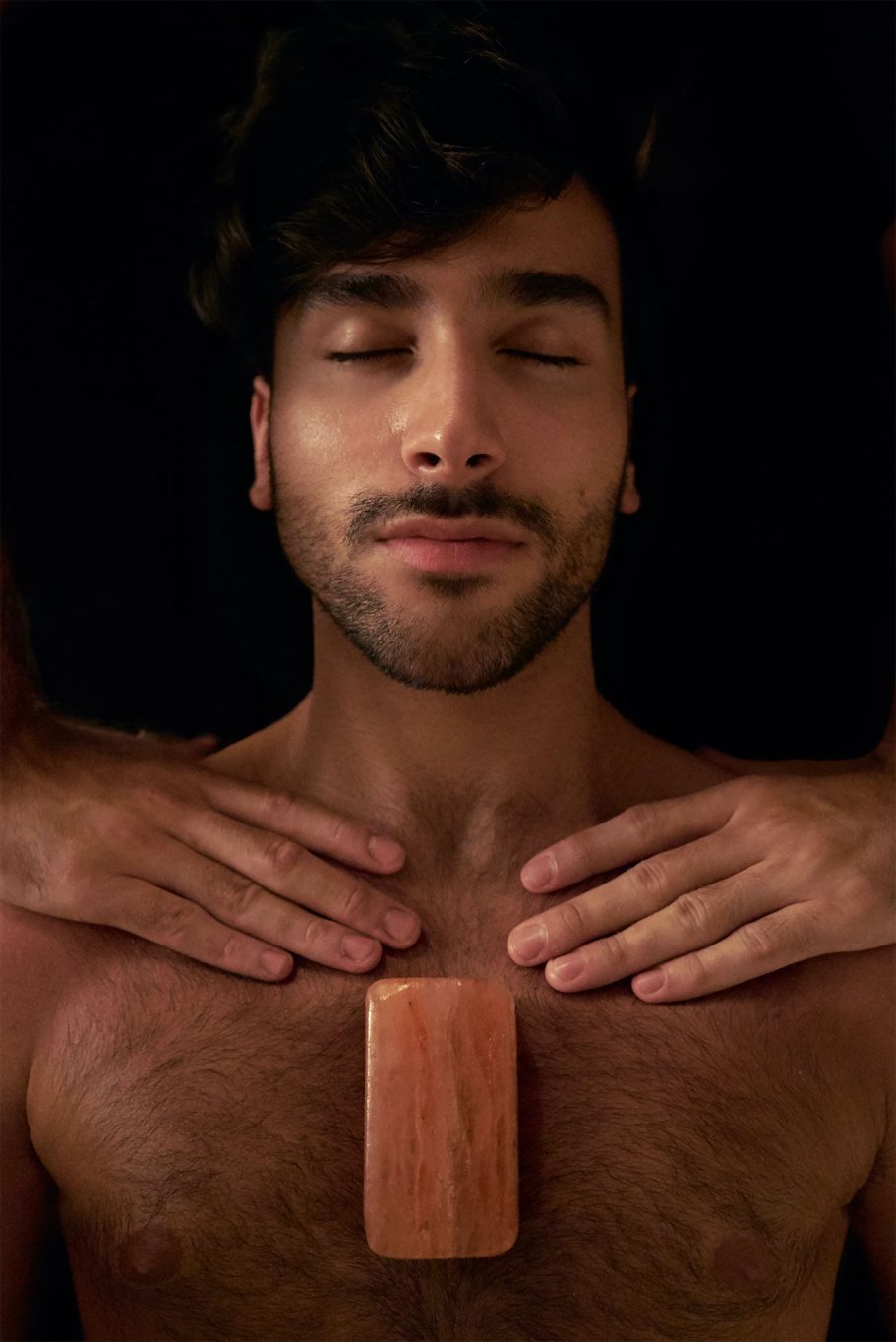 Aire Ancient Baths Imagen con modelos en Aire Ancient Baths. Fotografía, dirección creativa y artística de Raúl Rosillo